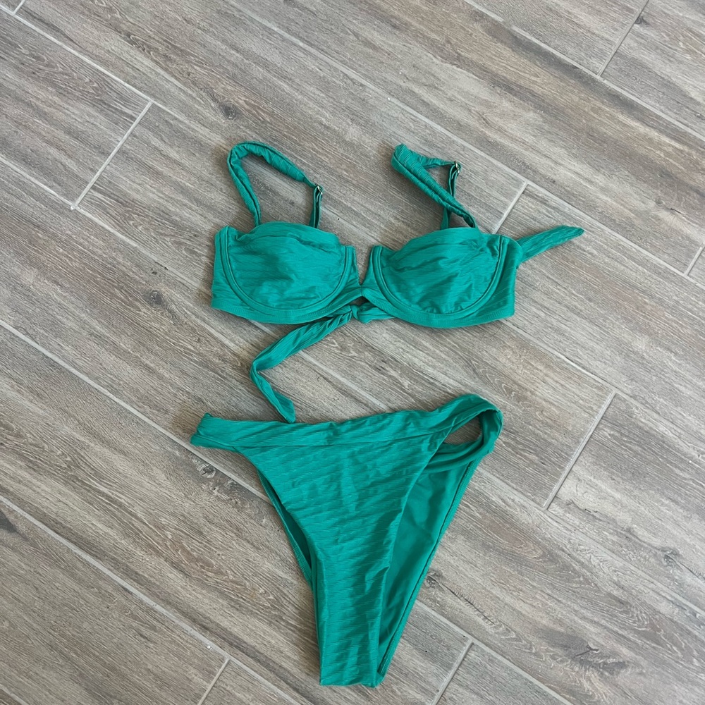 Green Bikini Set Gem